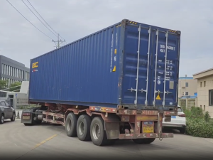 PF1210反擊破、3YA2160振動篩運往上海港發(fā)往南非