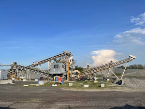 處理時(shí)產(chǎn)80噸的鵝卵石制砂機(jī)價(jià)格是多少？