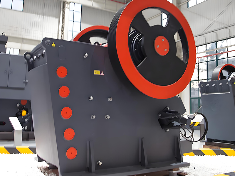 反击式破碎机和鄂式破碎机在矿山行业中的区别 - 上海丁博重工机械（images 2）